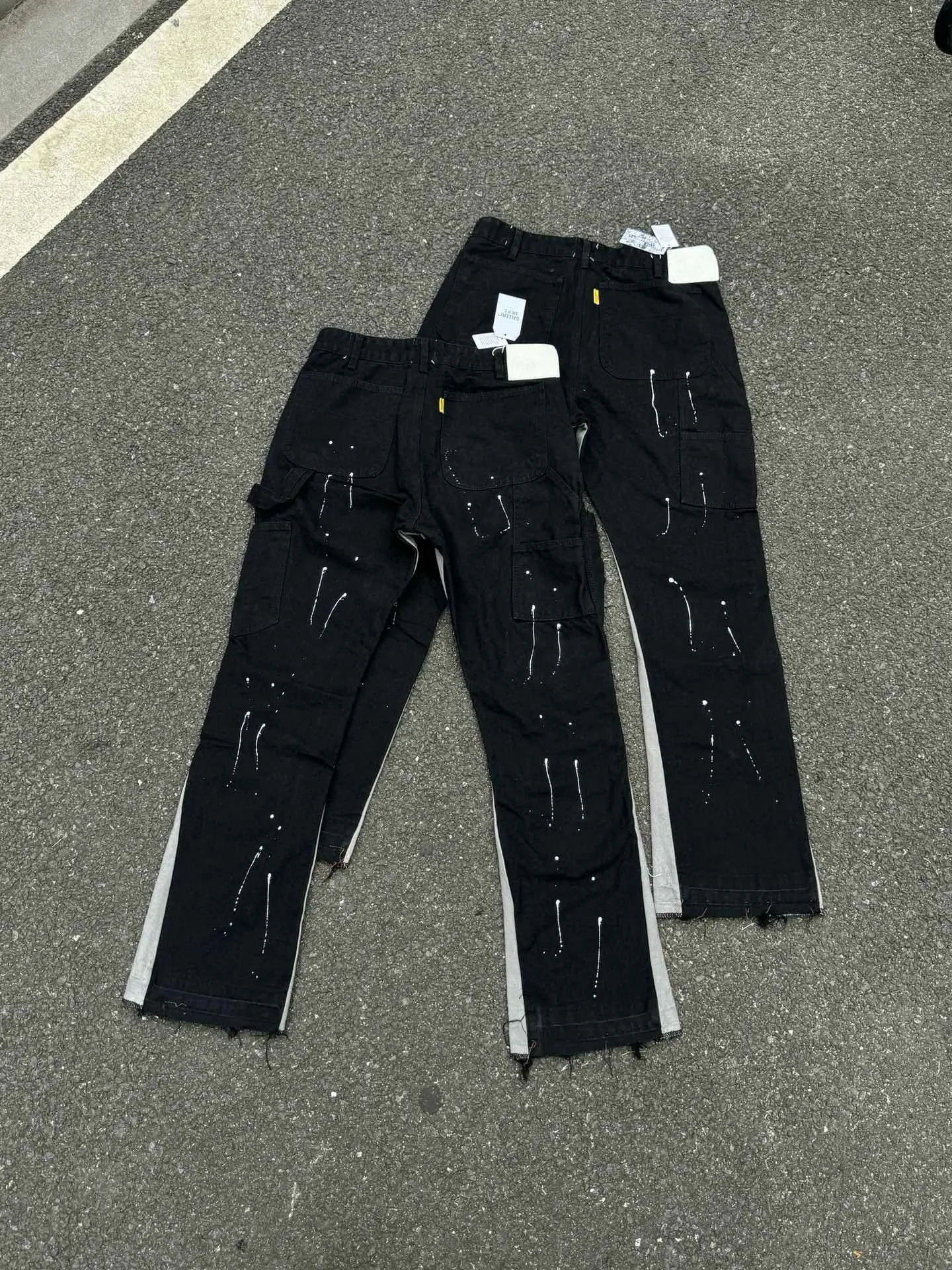 -Size upper body P220#G33 GALLERY DEPT. Spliced ​​washed retro jeans for men and women, high street splash-ink pants, micro-flared casual trousers, trendy couple, same style. Color: black. Size: S-XXL (corresponding to 28-36)